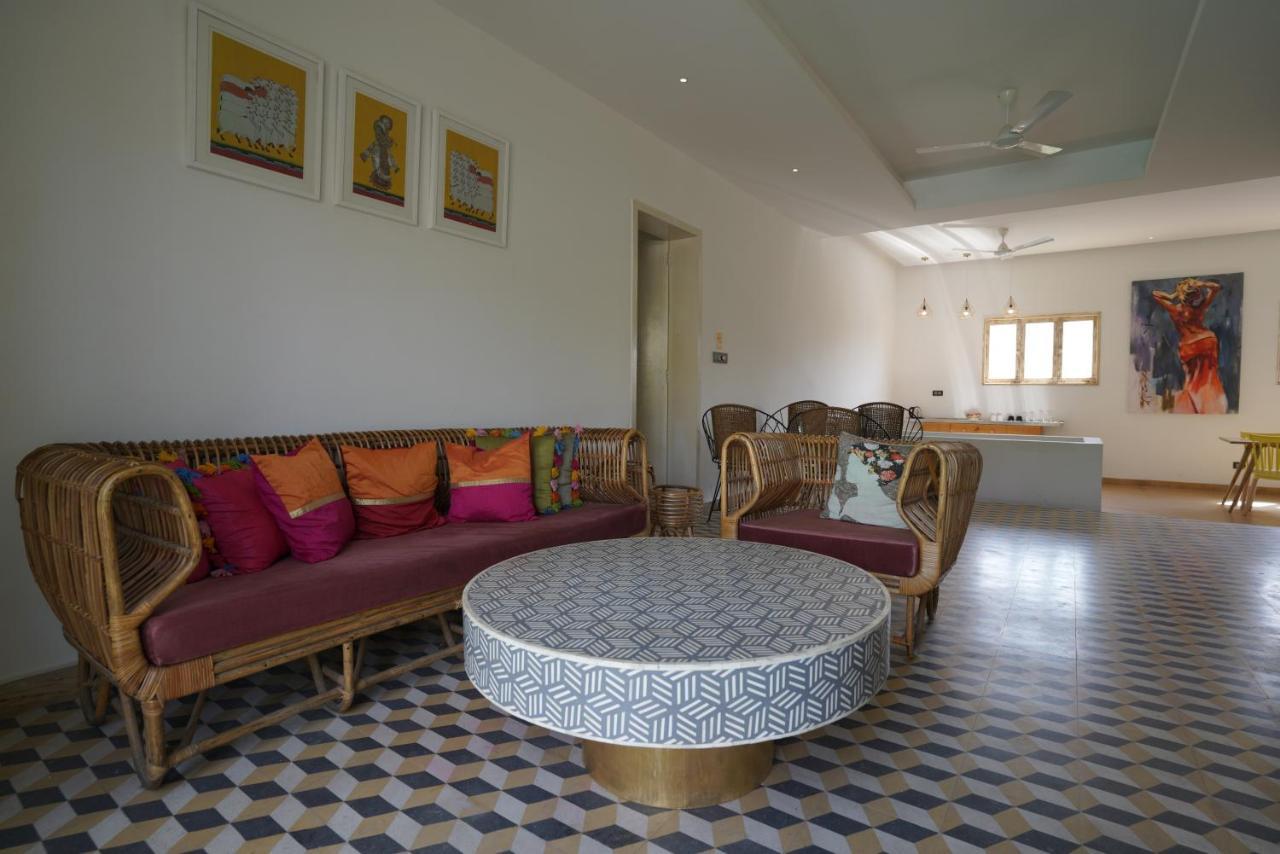 Parijat Private Pool Villa 1, 2 And 3 Bhk Udaipur Exteriör bild