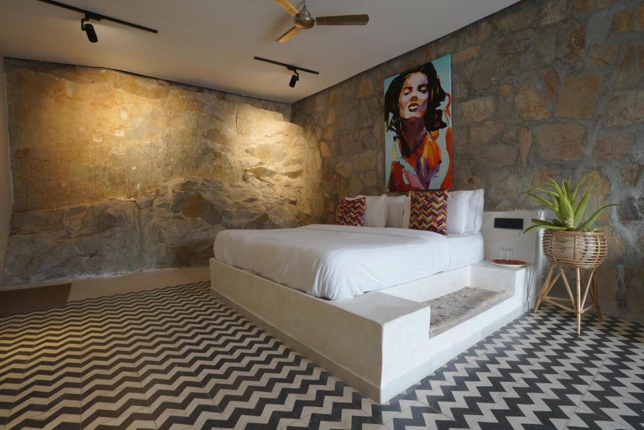 Parijat Private Pool Villa 1, 2 And 3 Bhk Udaipur Exteriör bild