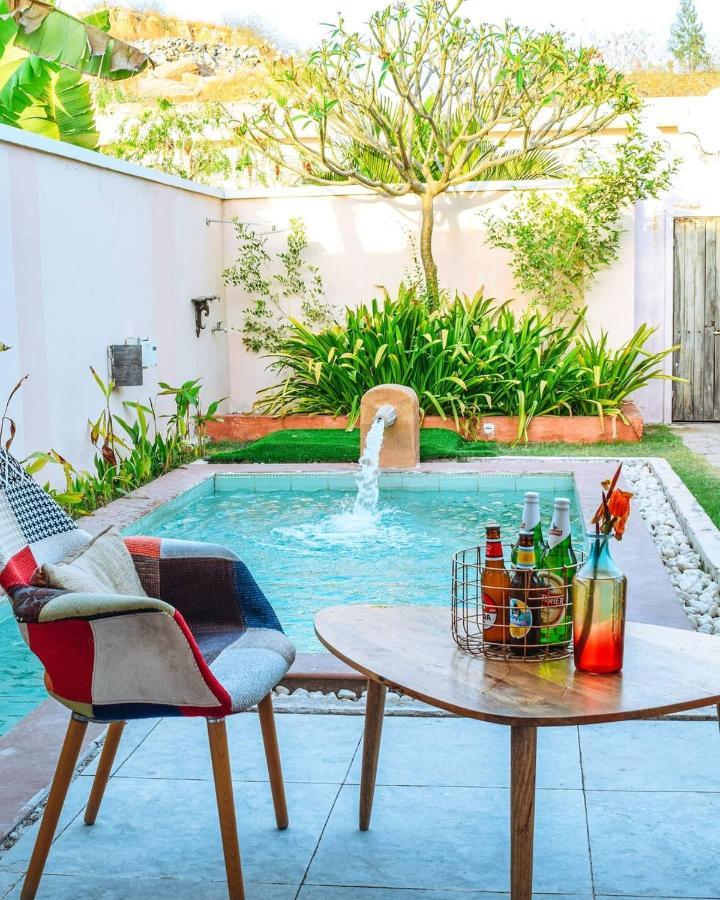 Parijat Private Pool Villa 1, 2 And 3 Bhk Udaipur Exteriör bild