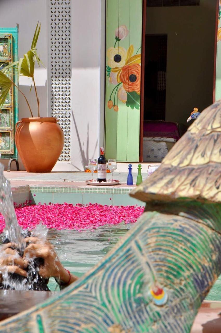Parijat Private Pool Villa 1, 2 And 3 Bhk Udaipur Exteriör bild