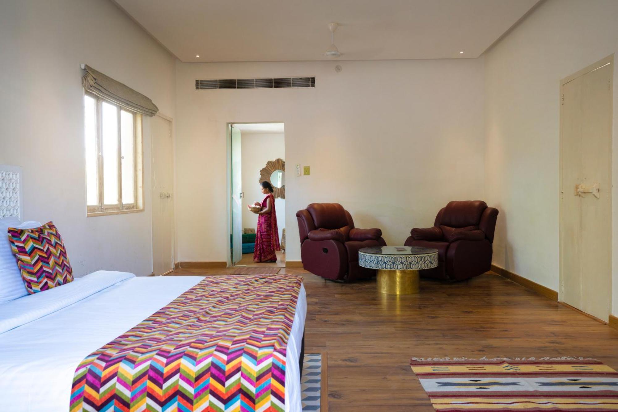Parijat Private Pool Villa 1, 2 And 3 Bhk Udaipur Exteriör bild